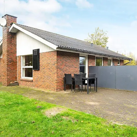 6 Person In Holiday home *